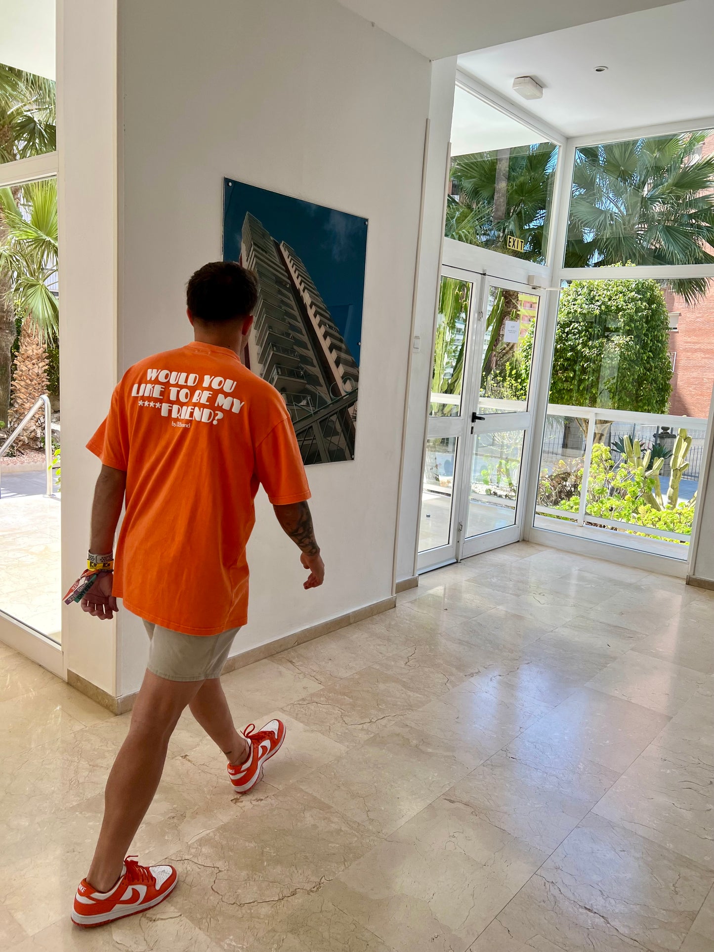 Camiseta naranja - ****friend