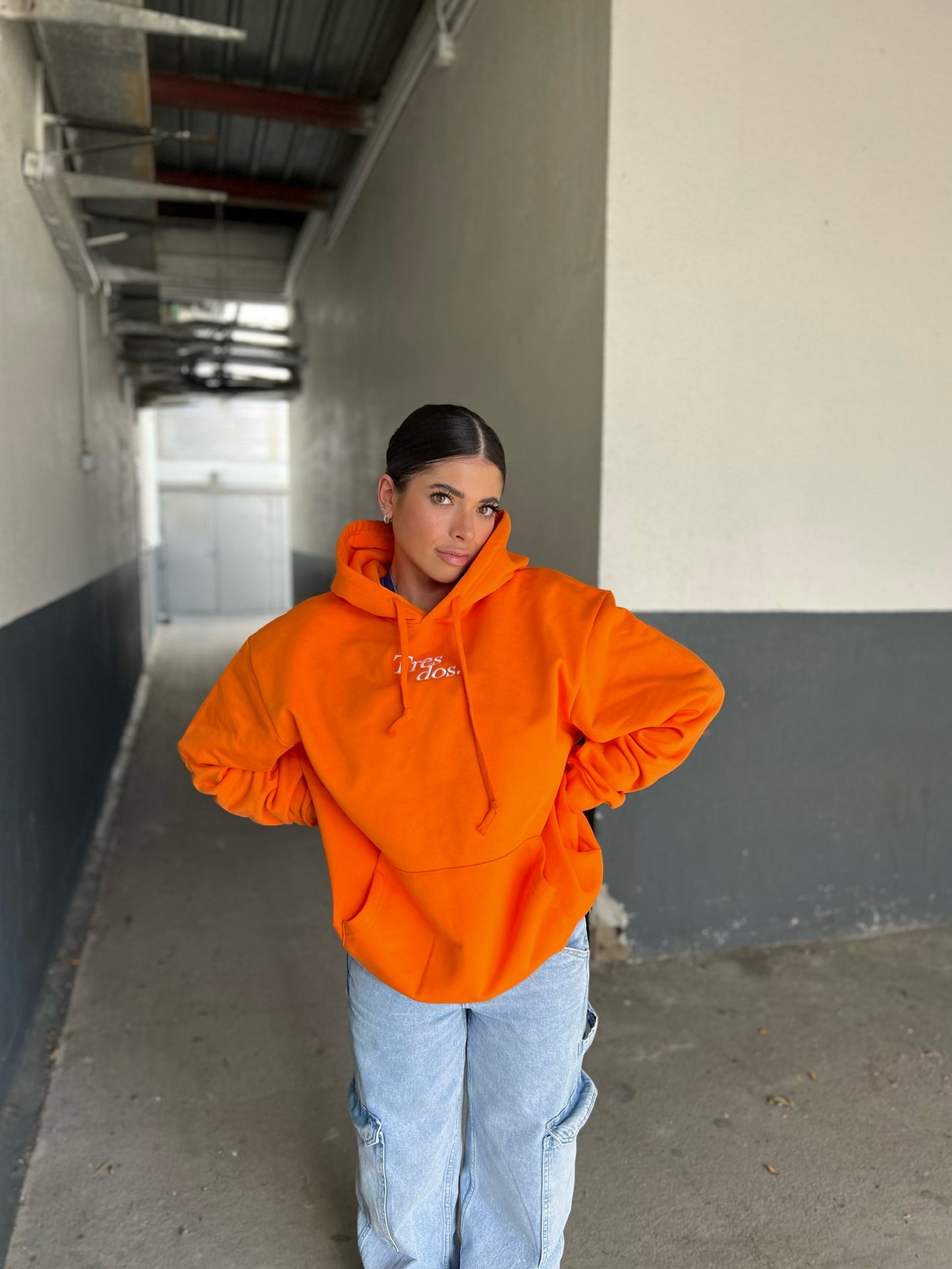Hoodie Naranja - ****friend