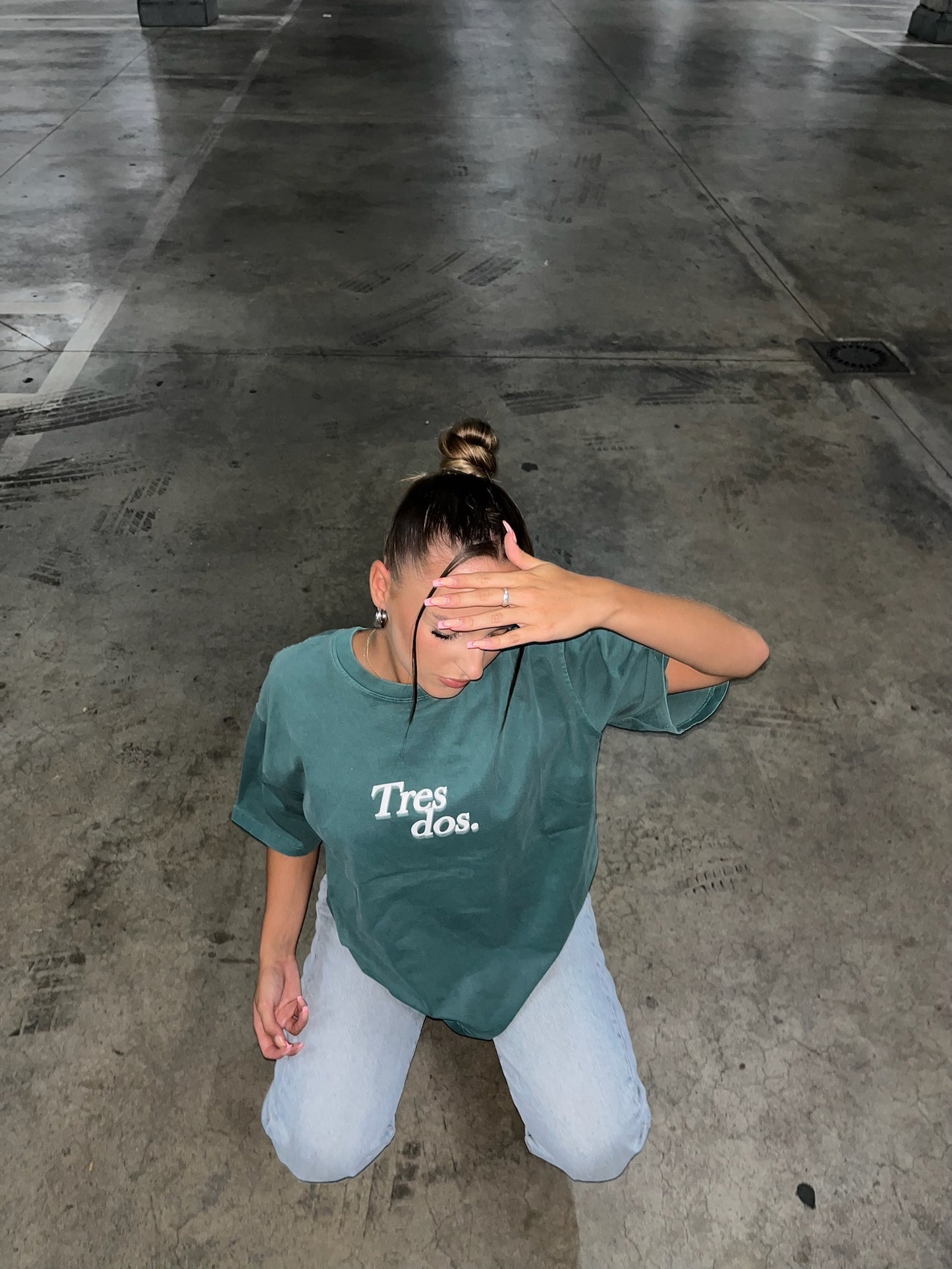 Camiseta verde - Shoe contact