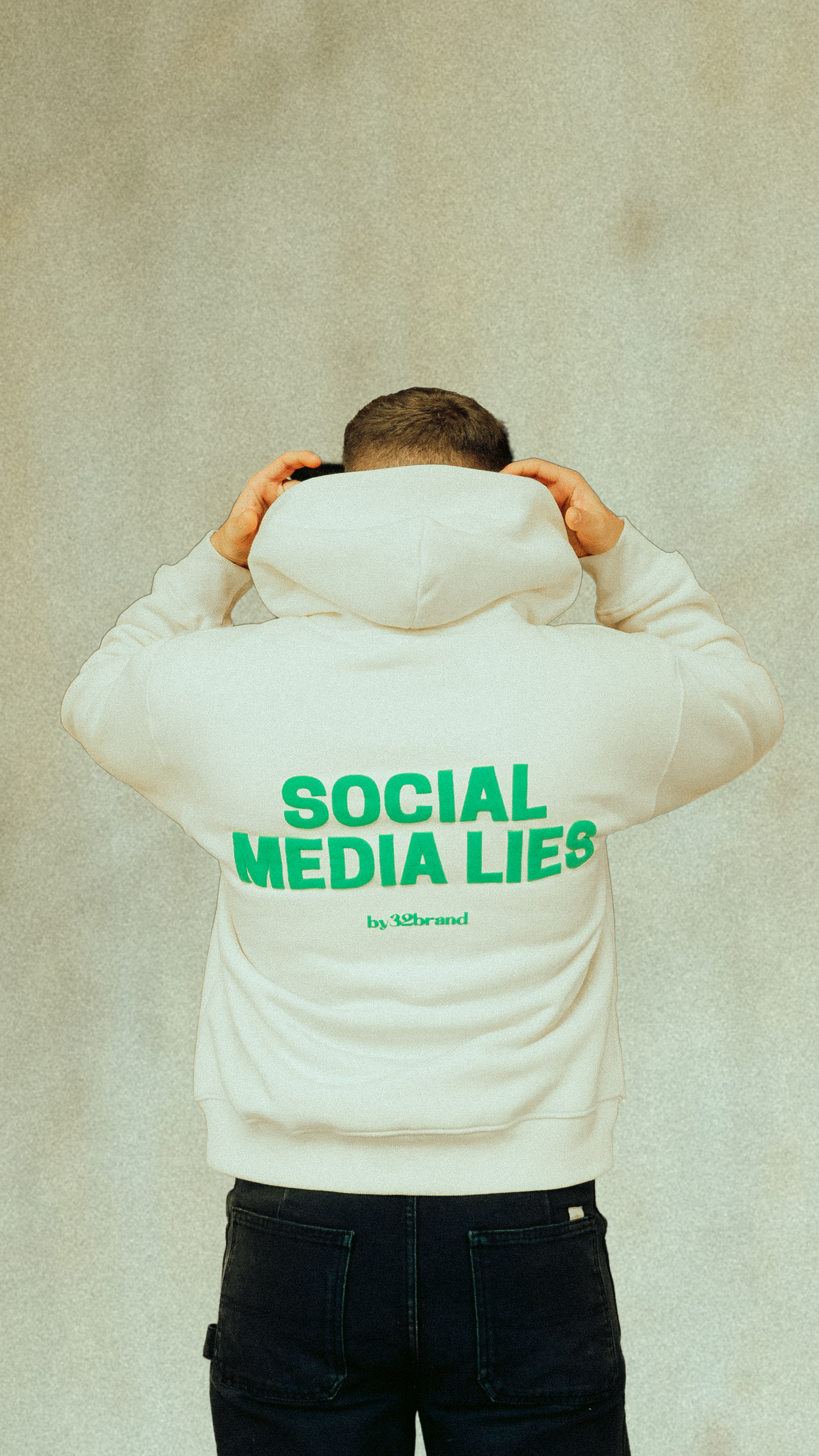 Hoodie Beige - Social Media Lies