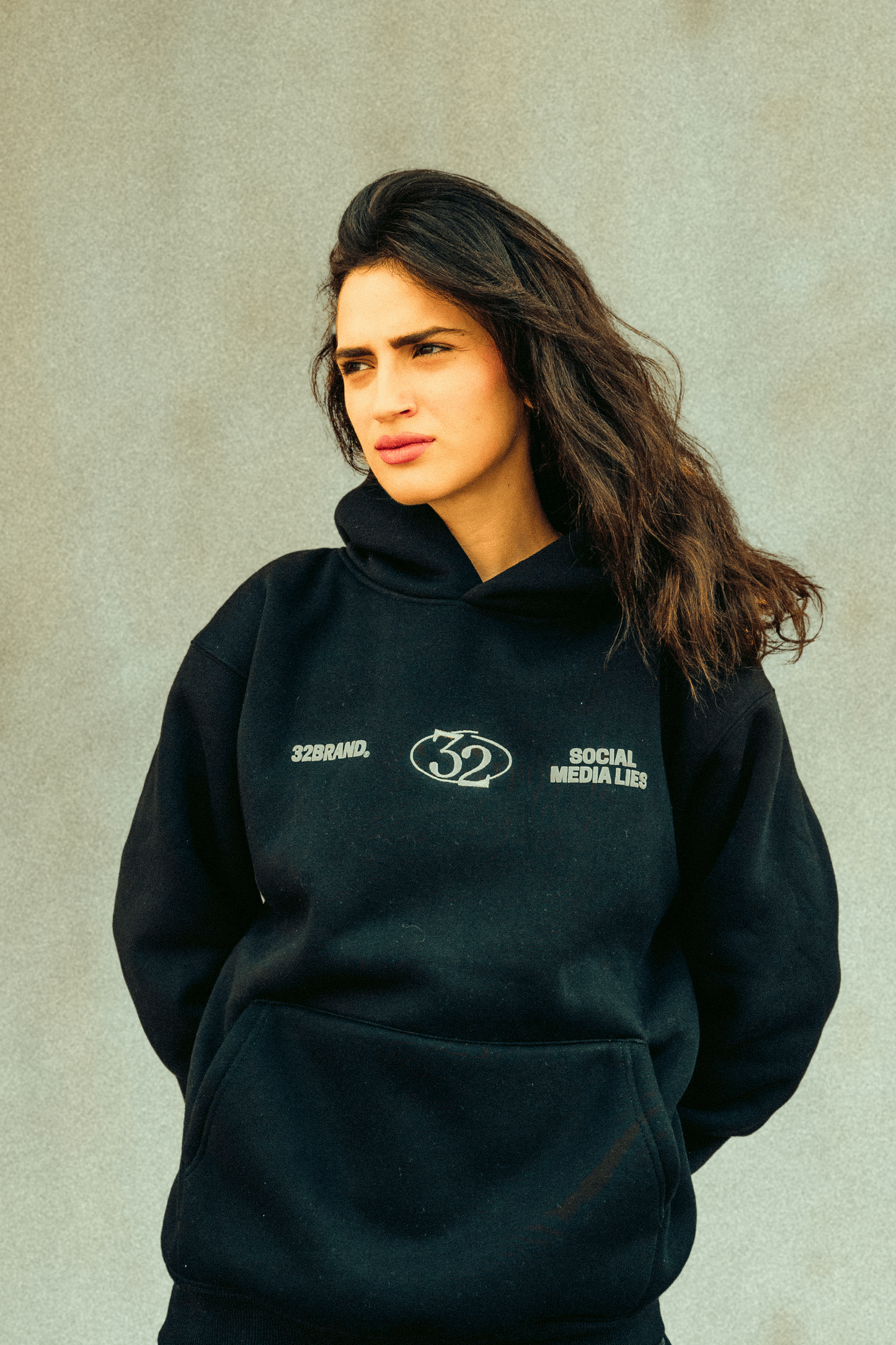 Hoodie Negra - Social Media Lies